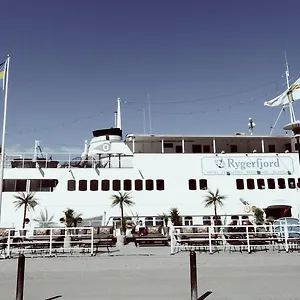 Botel Rygerfjord &, Estocolmo